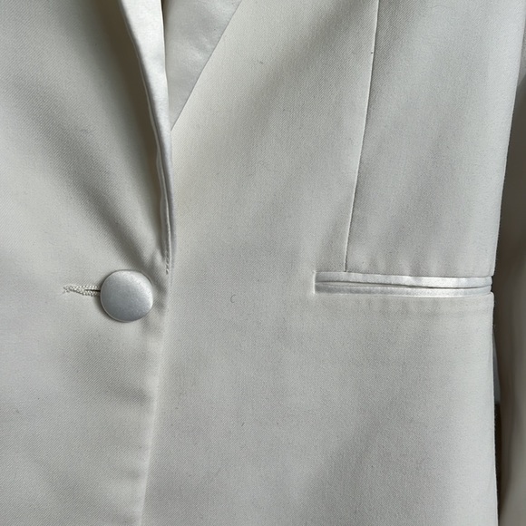 H&M White Blazer. Size 4. - Picture 5 of 11